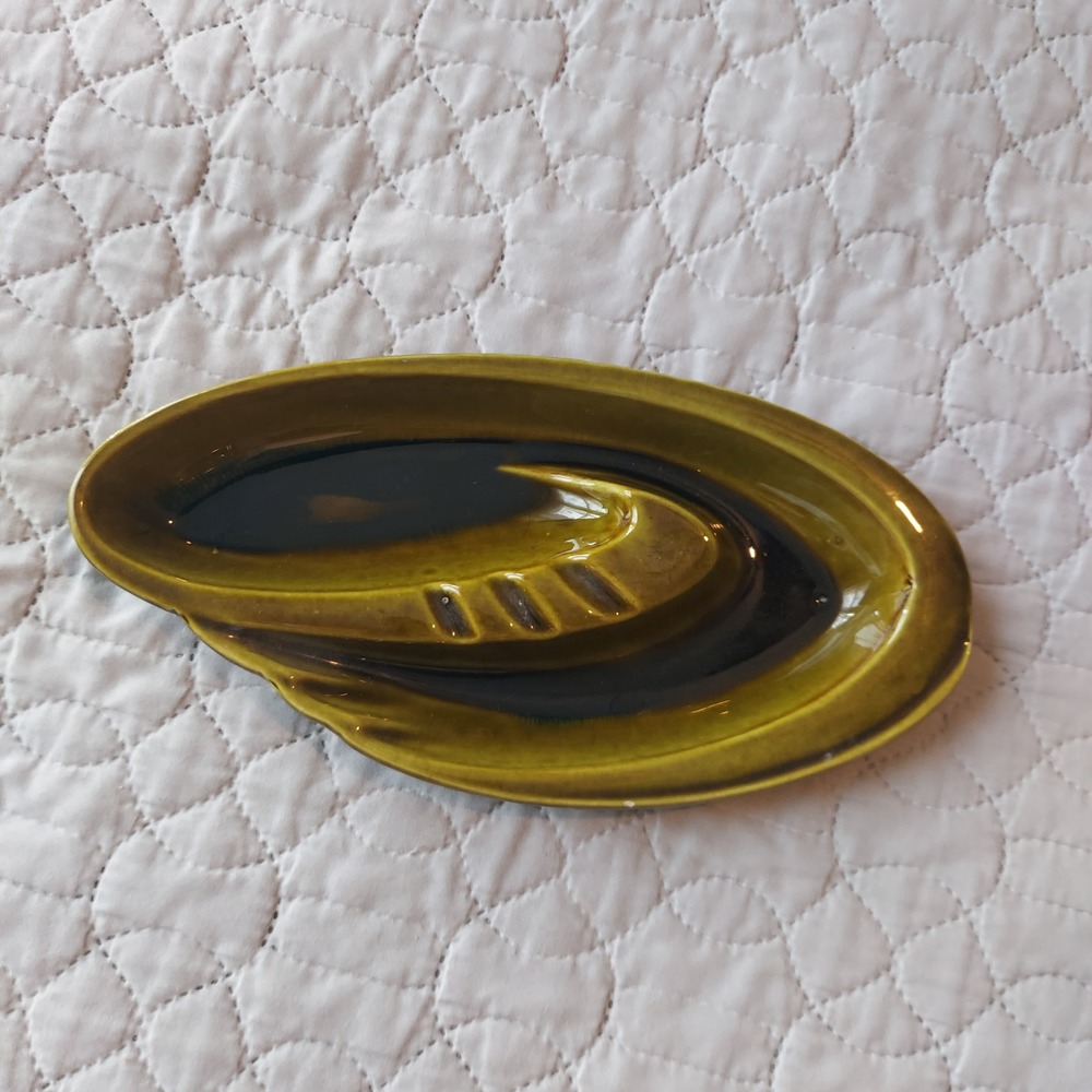 Vintage Sunkist Van Nuys Calif Ceramic Ashtray 670 Olive Green Black Drip Glaze